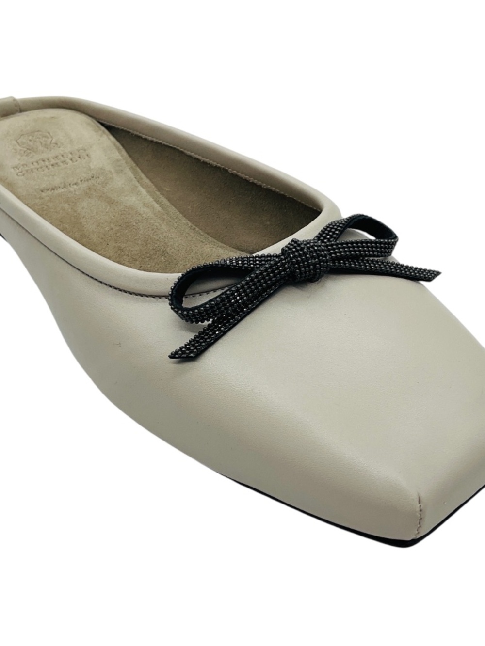 BRUNELLO CUCINELLI TAUPE BOW DETAIL LEATHER BALLET MULES WITH MONILI